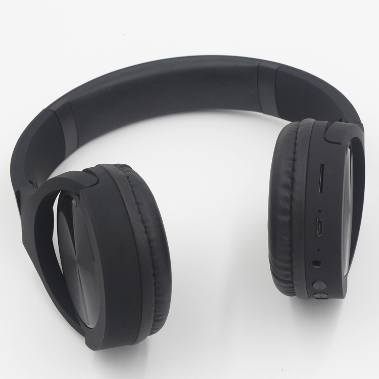 Wireless Headphones - E900BT